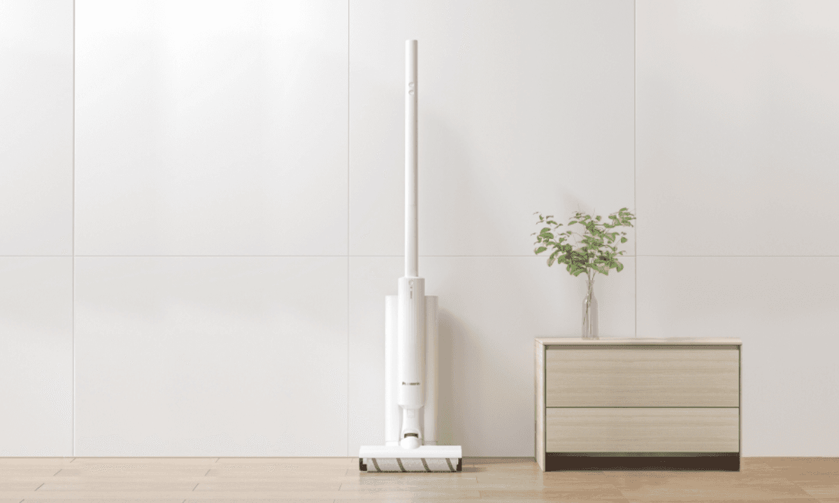 Panasonic 國際牌 自動集塵吸塵器 MC-KC1W