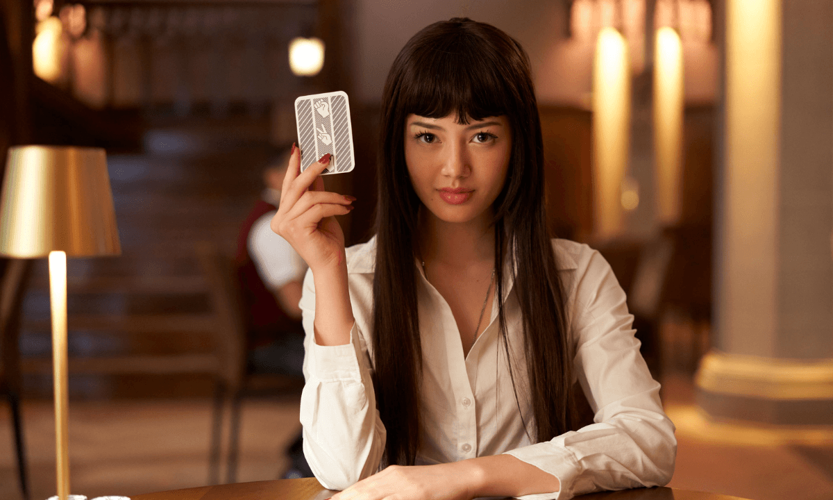 Netflix《狂賭之淵》真人版影集《BET》女主 蛇喰夢子 飾演者 Miku Martineau