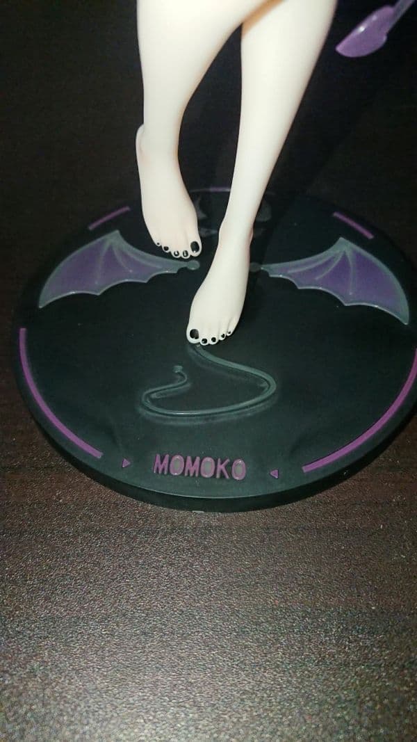 發光小魅魔MOMOKO