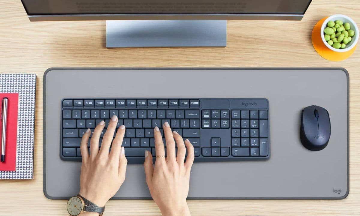 Logitech 羅技 MK235 無線鍵盤滑鼠組