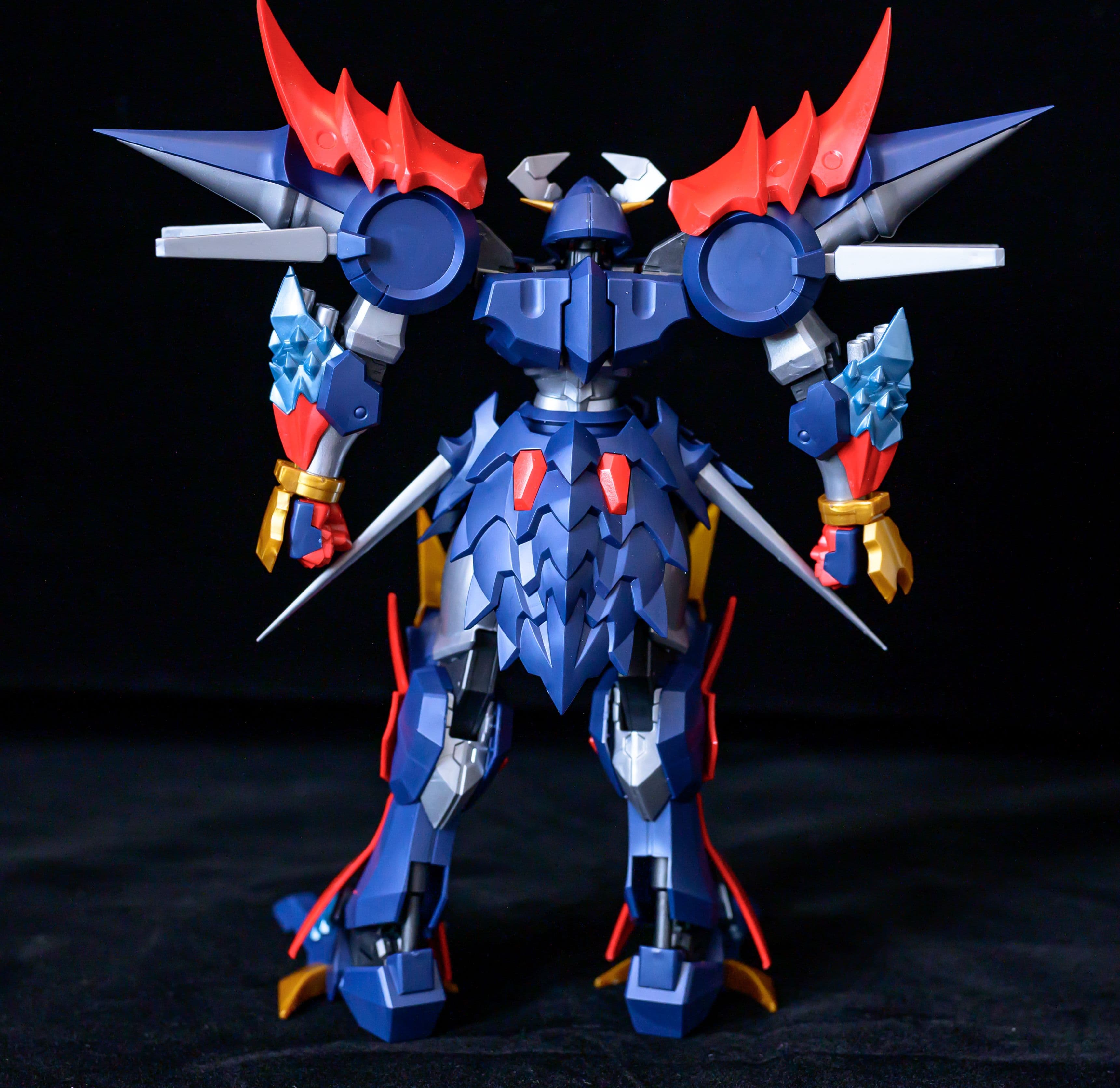 萬代HG系列-機器人大戰大前卡模型